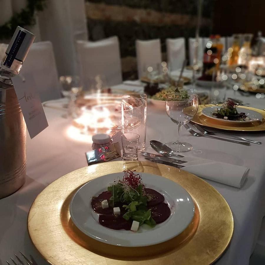 Amadeus Hotel Zielona Gora Экстерьер фото
